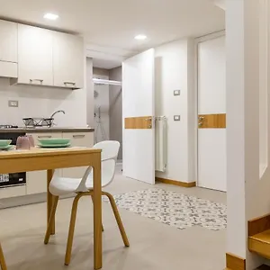 https://le-gemme-catania.taorminaitalyhotels.com